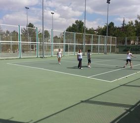 /spor-salonlari/acik-tenis-kortu