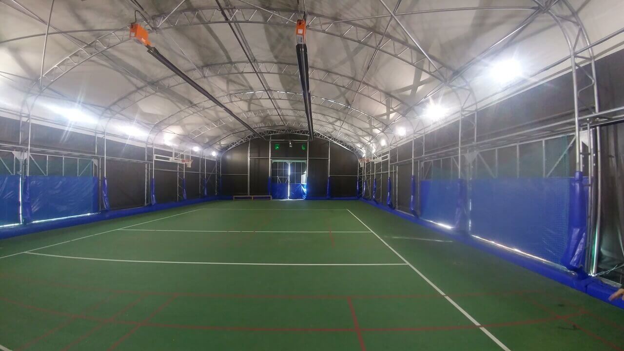 Kapalı Tenis Kortları